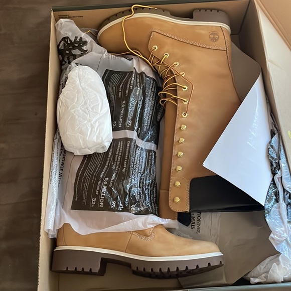 Women’s Timberland premium 14-inch waterproof boots - Picture 5 of 14